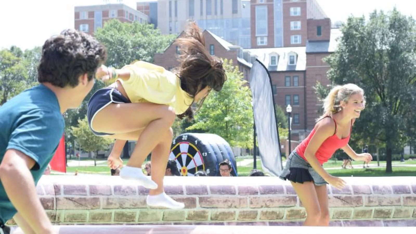 2018 Neuroscience Students On Inflatable 