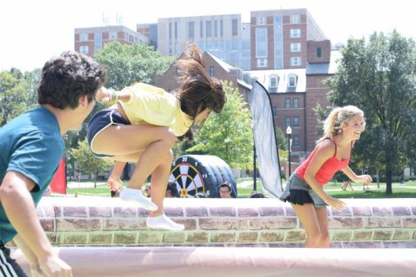 2018 Neuroscience Students On Inflatable